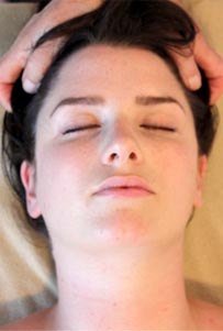 Victoria Head Massage